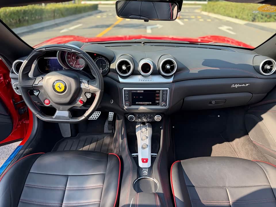 Ferrari California T