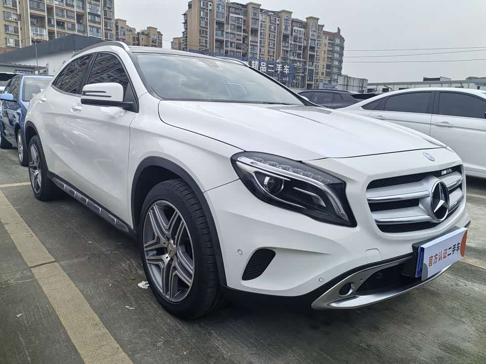 Mercedes-Benz GLA