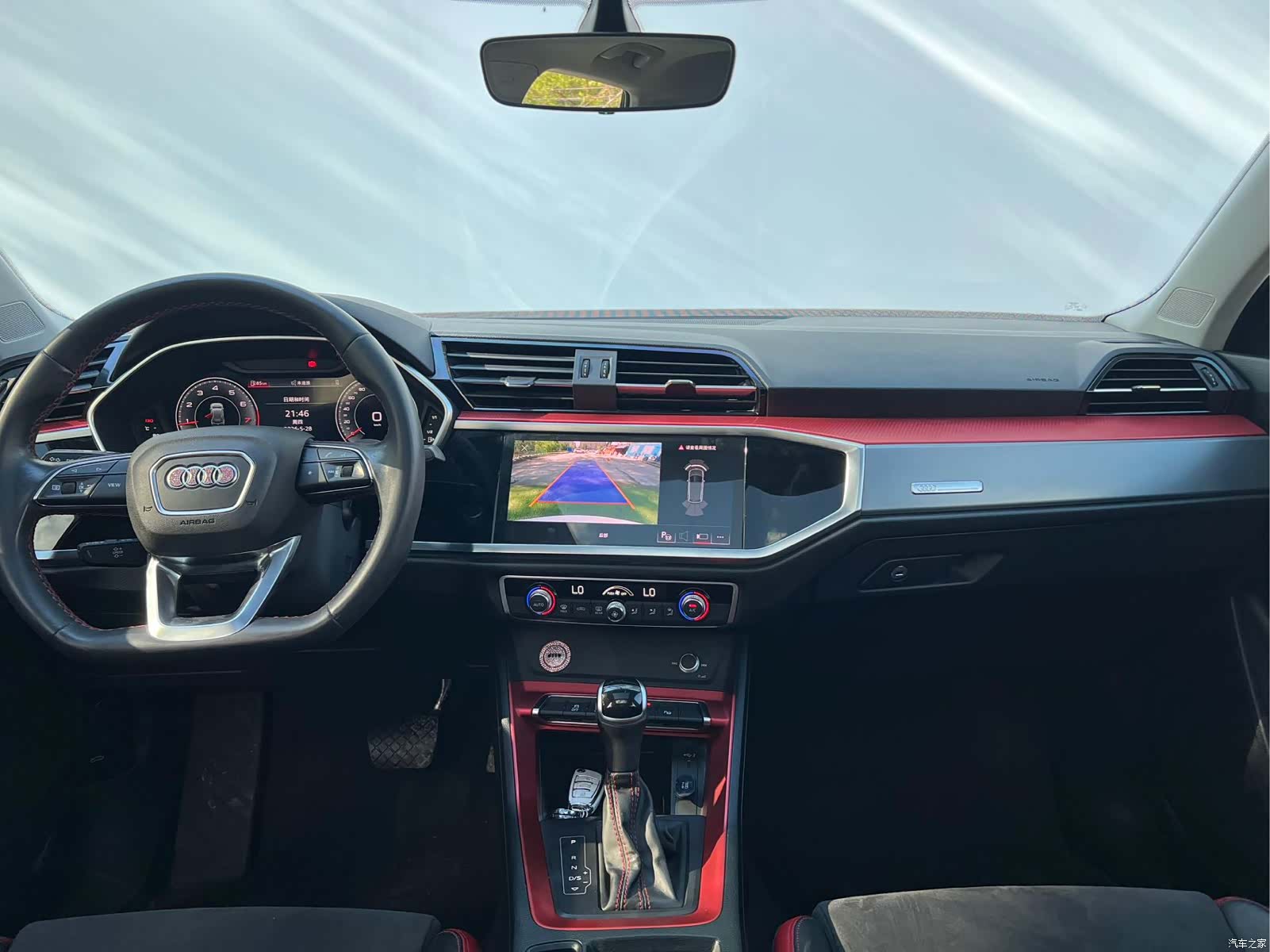 Audi Q3, 2022 все фото