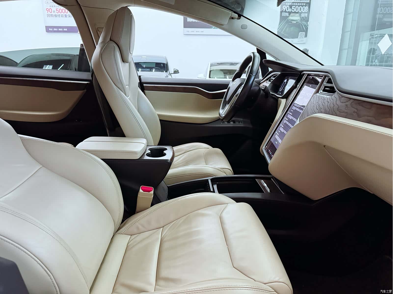 Tesla Model X, 2017 24