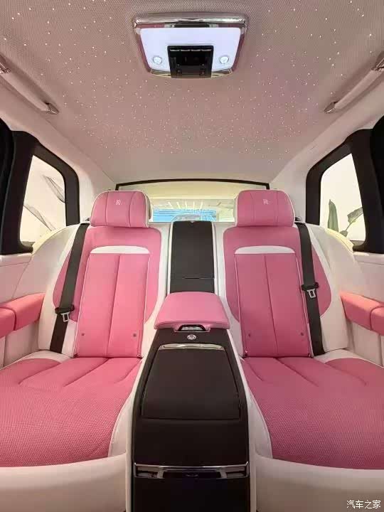 Rolls-Royce Cullinan, 2026 все фото