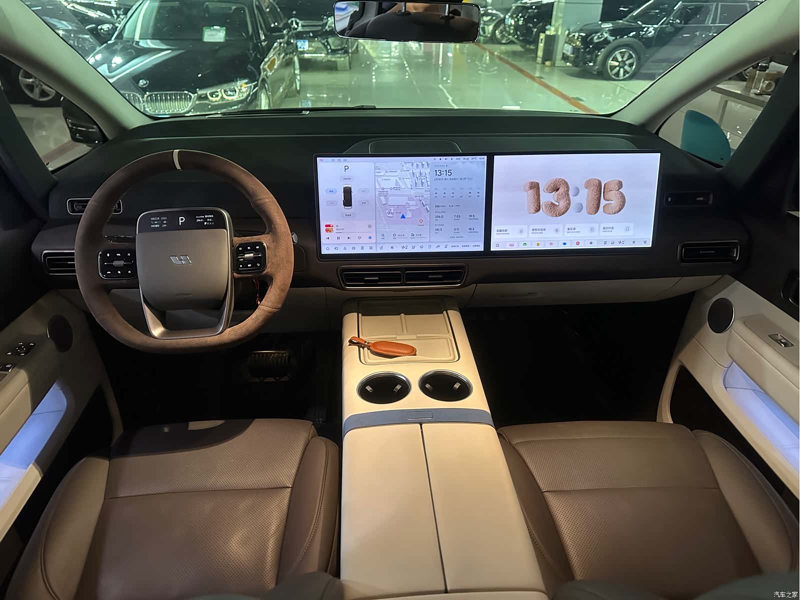 Li Auto MEGA, 2024 15
