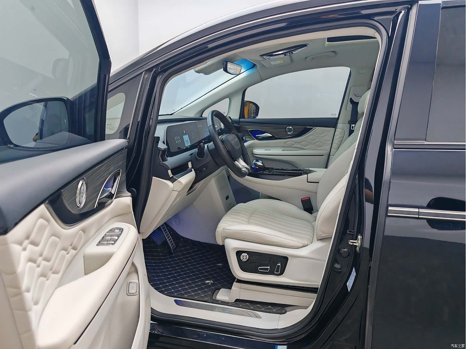 DongFeng V9, 2024 14