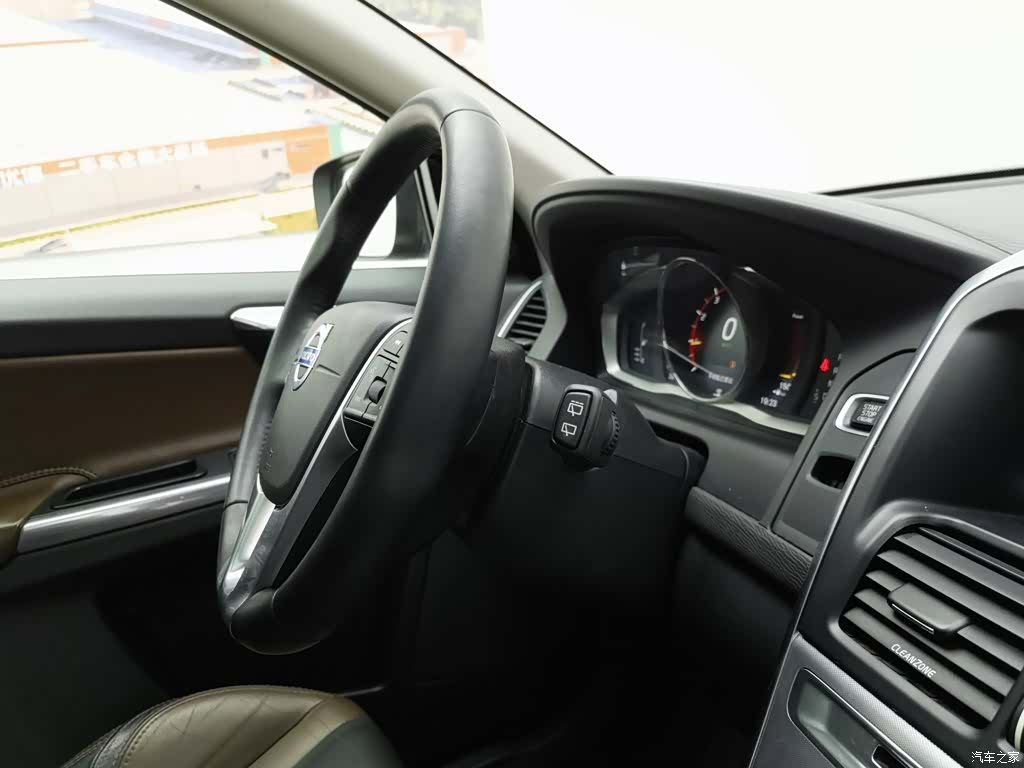 Volvo XC60, 2016 22