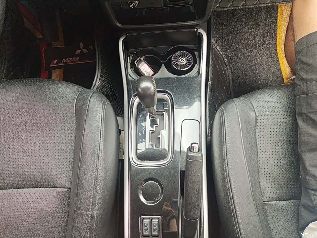 Mitsubishi Outlander, 2017 14