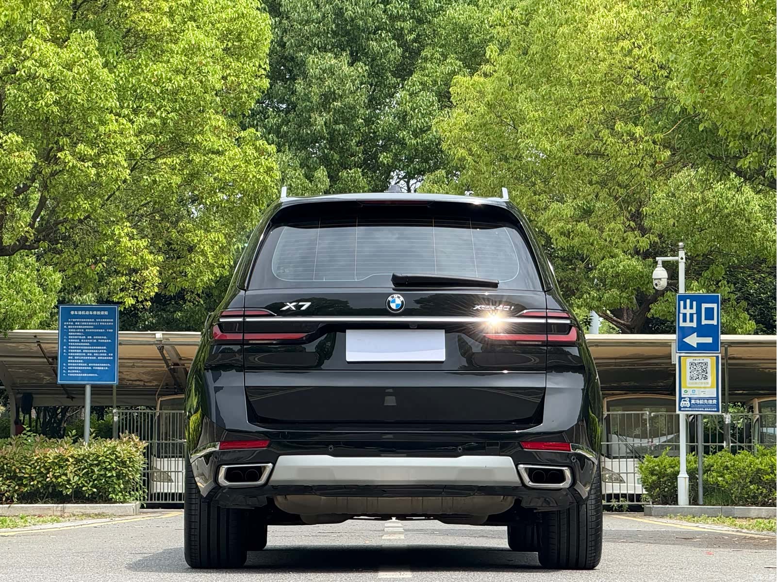BMW X7, 2023 все фото