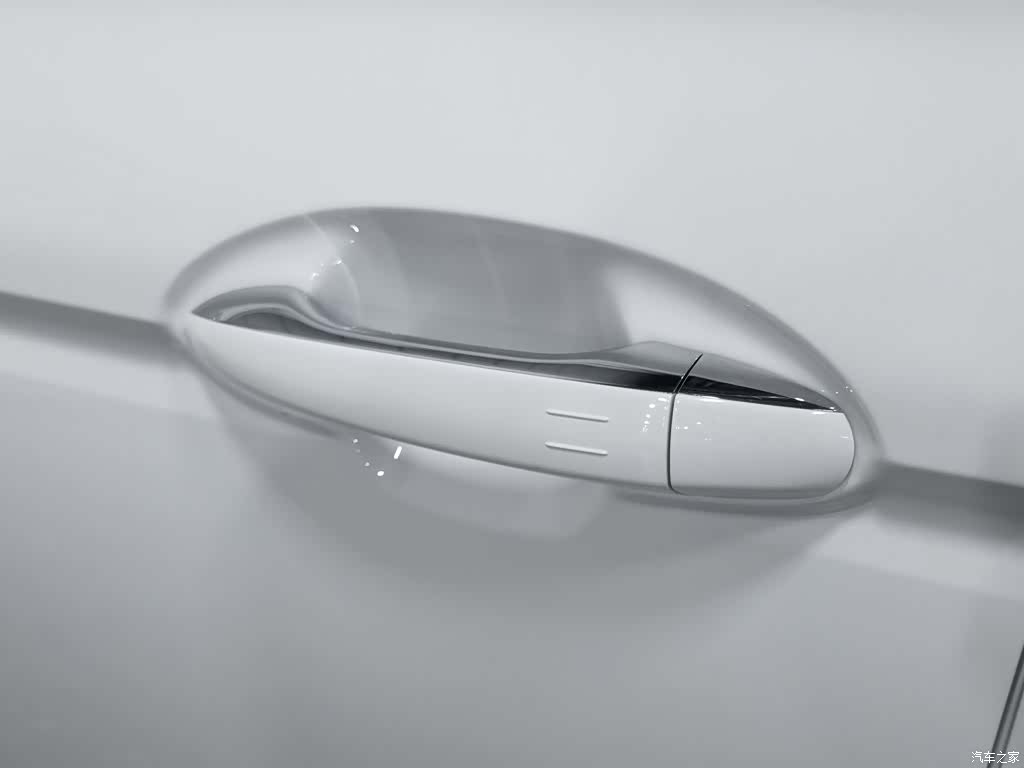 Geely Emgrand, 2023 18
