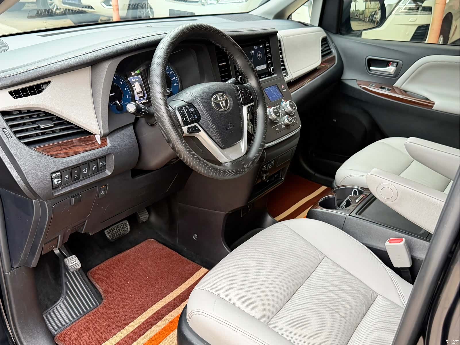 Toyota LTD, 2018 10