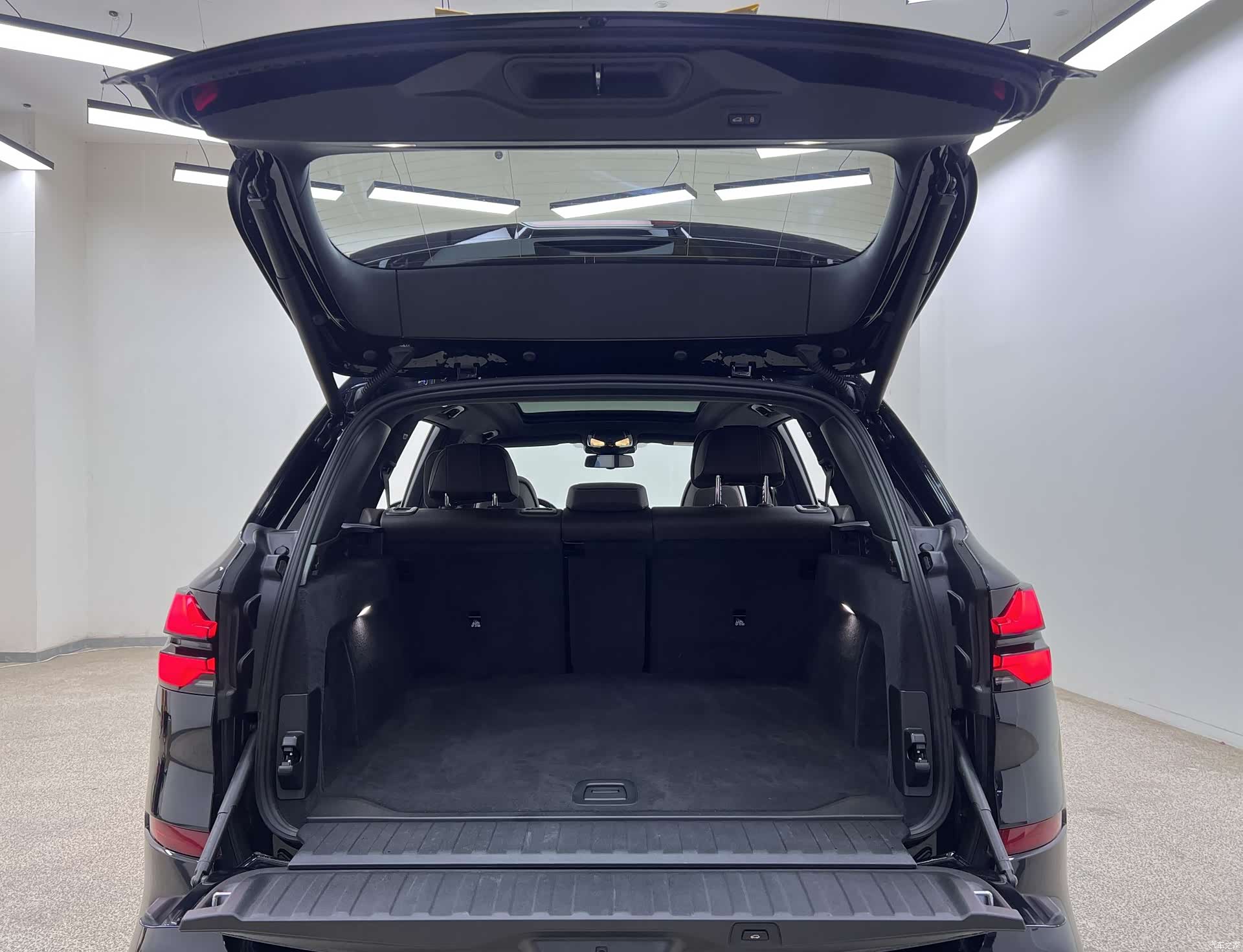 BMW X5, 2025 35