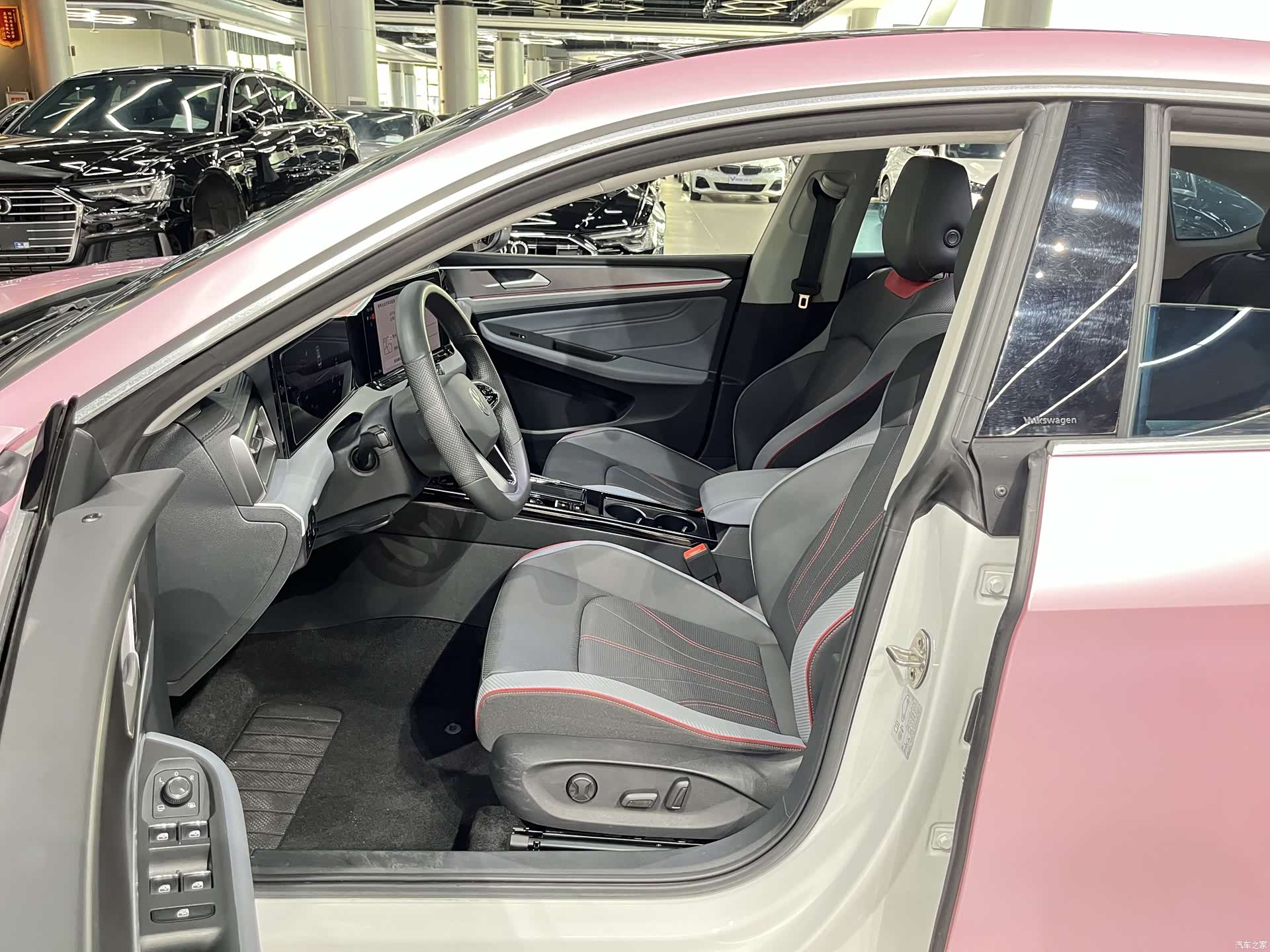 Volkswagen Lamando, 2024 4