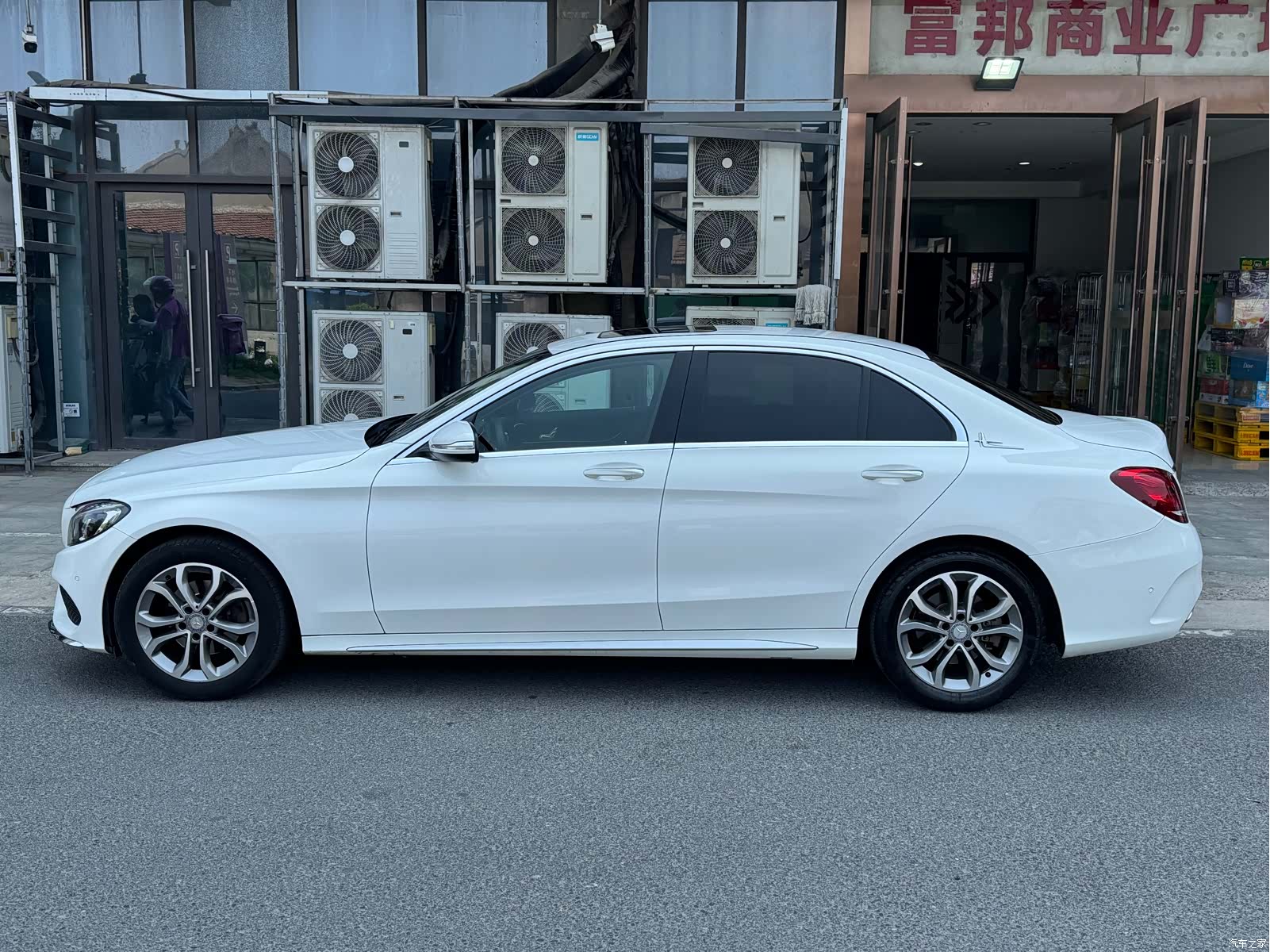 Mercedes-Benz C-Class, 2016 3