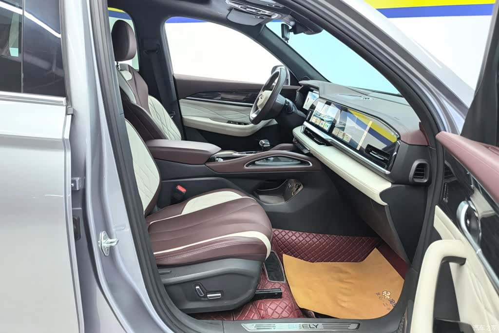 Geely Xingyue L, 2022 8