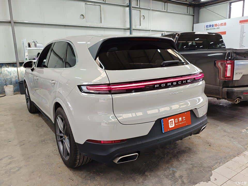 Porsche Cayenne, 2024 все фото
