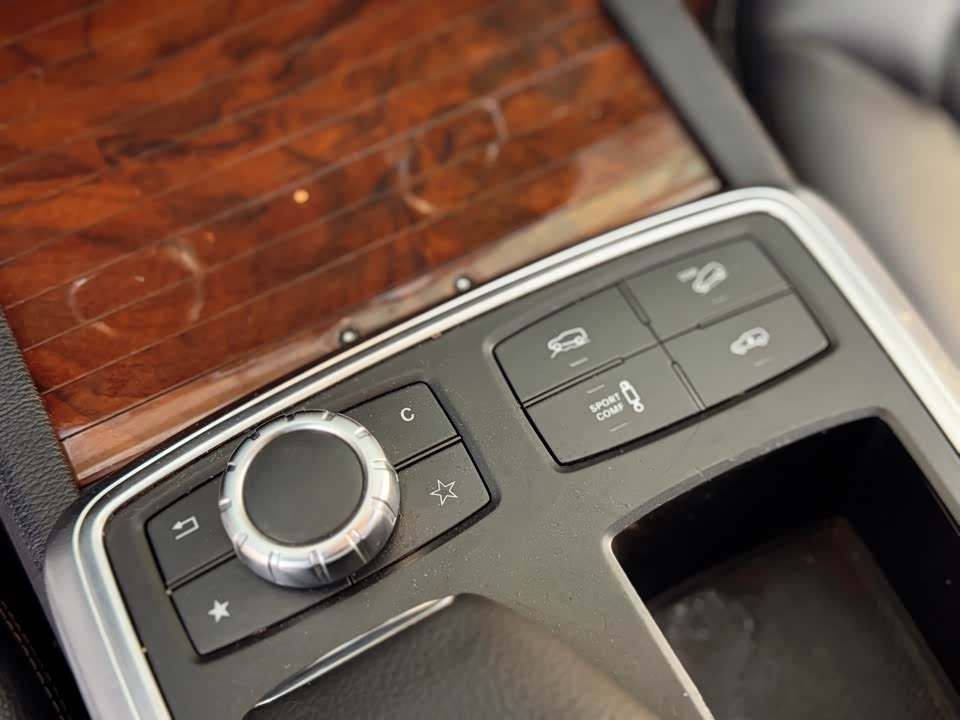 Mercedes-Benz M class