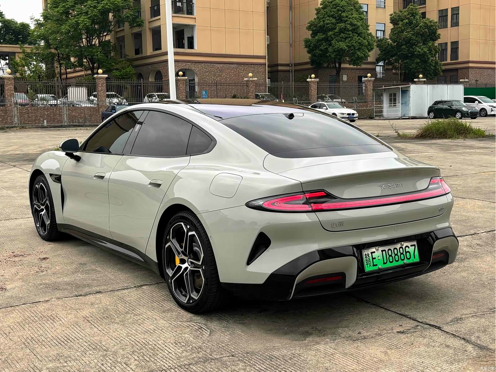 Xiaomi SU7, 2025 12