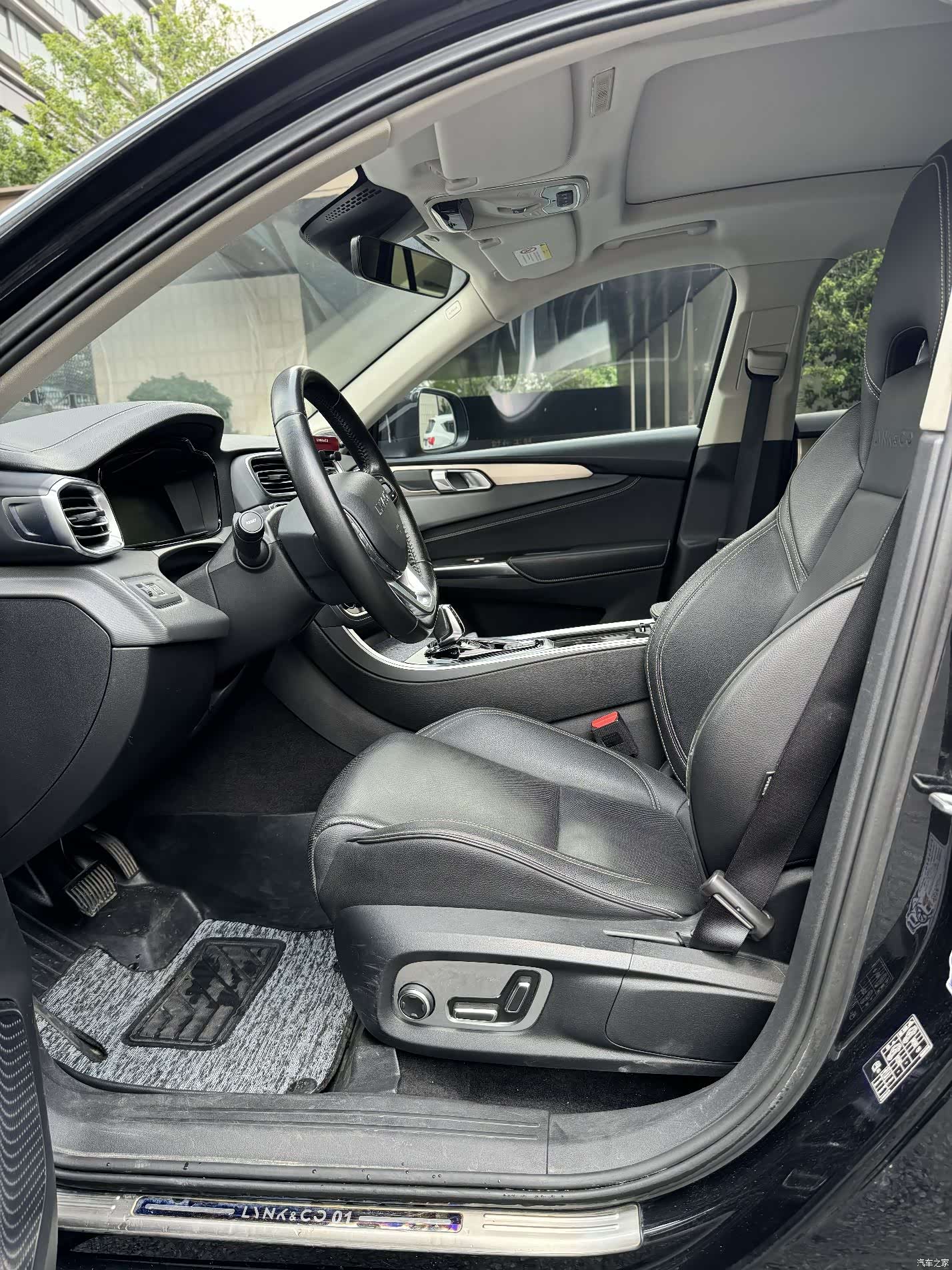 Lynk & Co 01, 2020 10