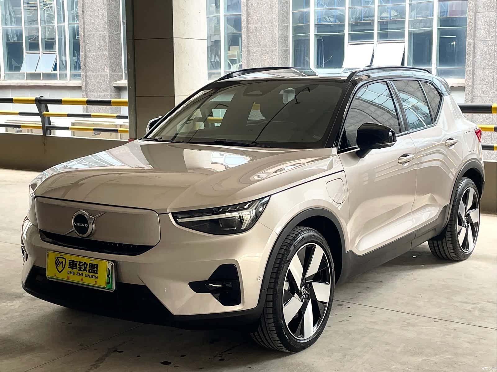 Volvo XC40, 2023 1