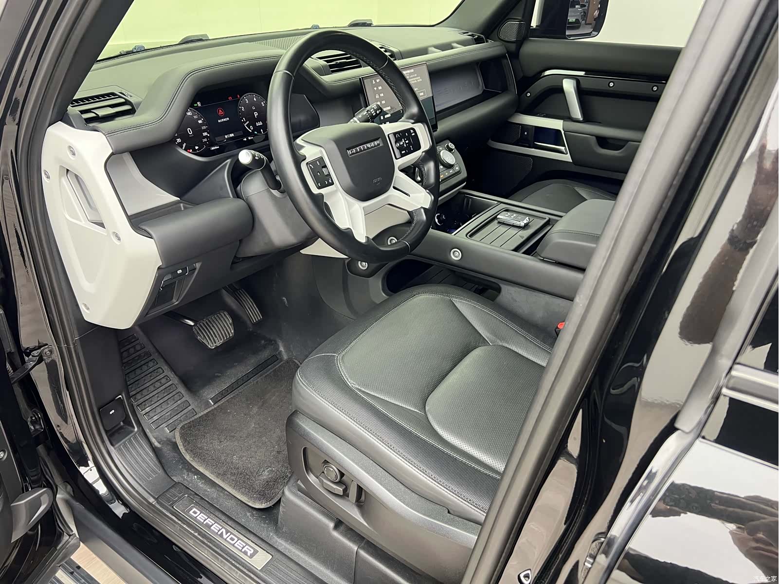 Land Rover Defender, 2022 17
