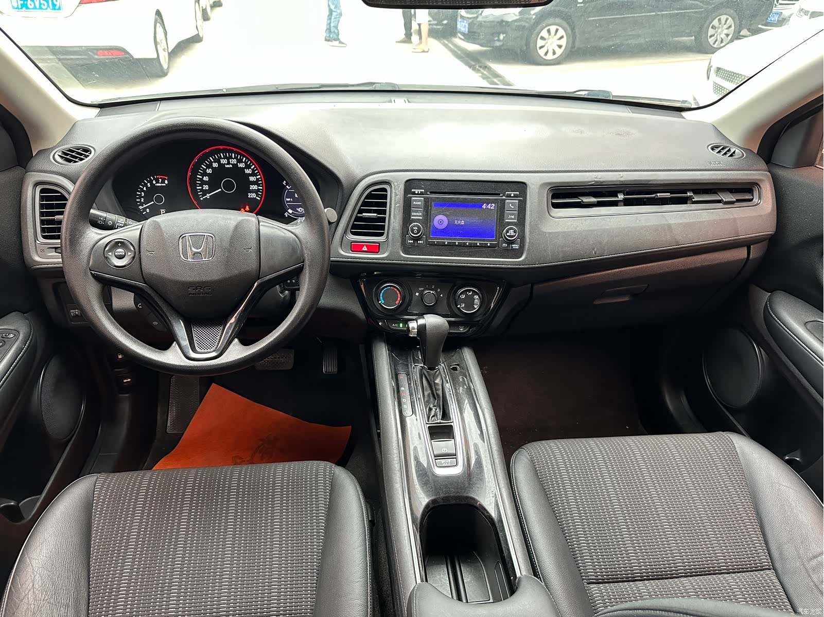 Honda Vezel, 2015 9
