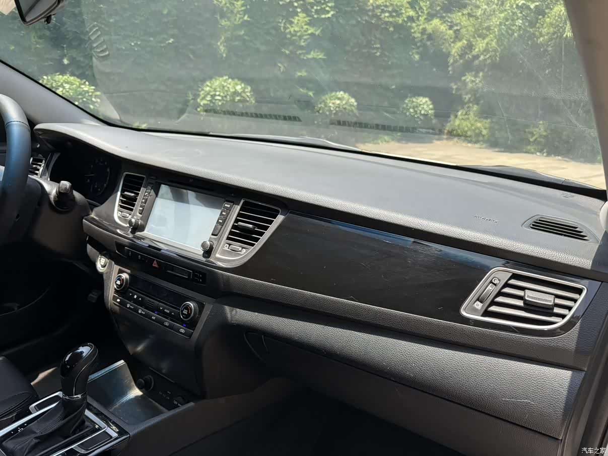 Hyundai DLX, 2014 17