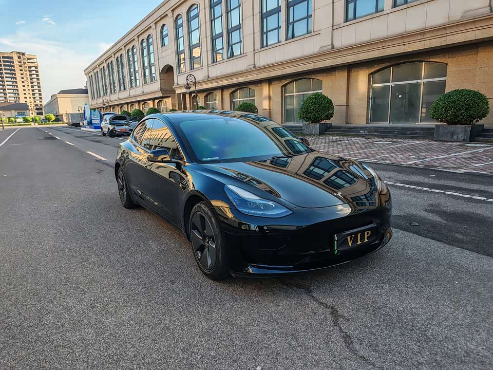 Tesla Model 3 Tesla Model 3