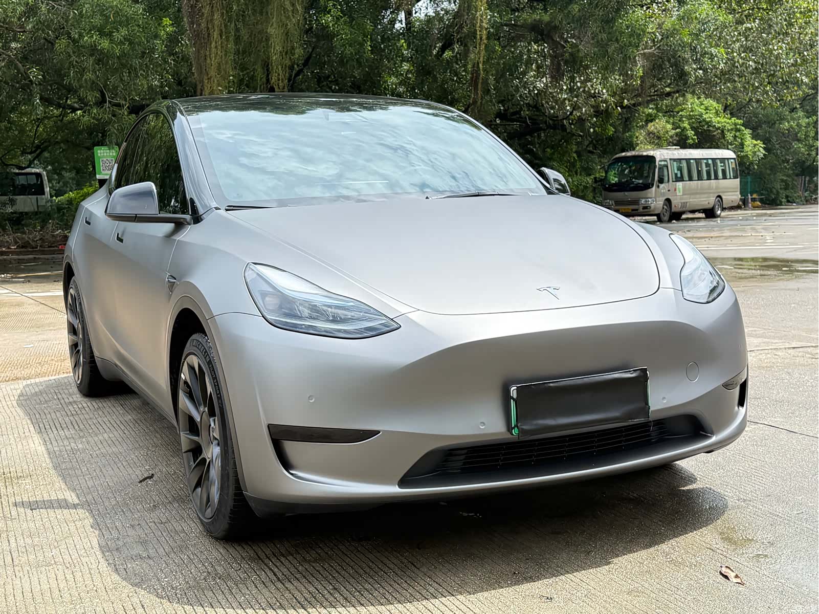 Tesla Model Y, 2022 3