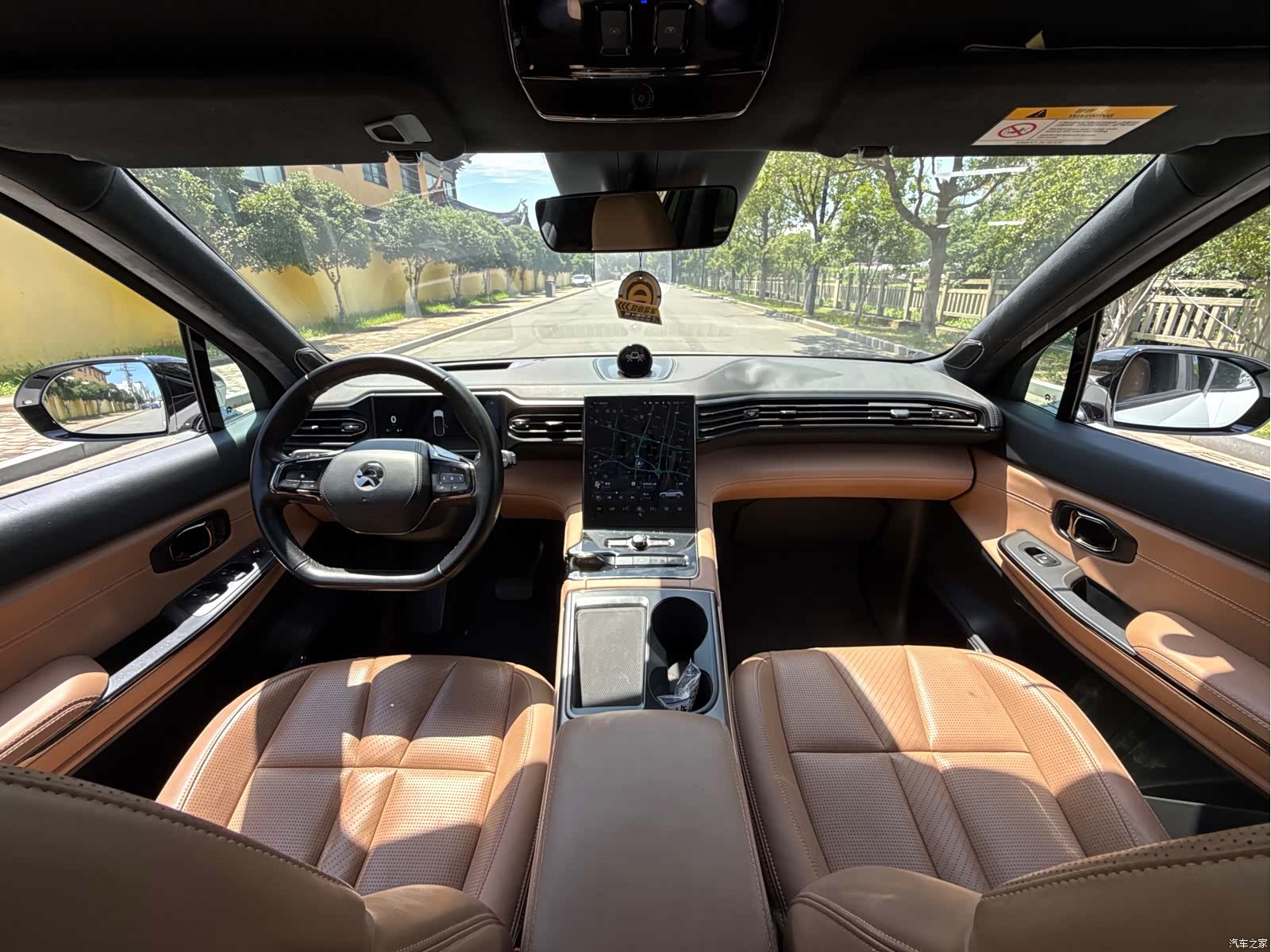 NIO ES8, 2021 15