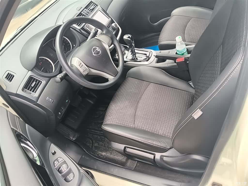 Nissan Tiida, 2017 15