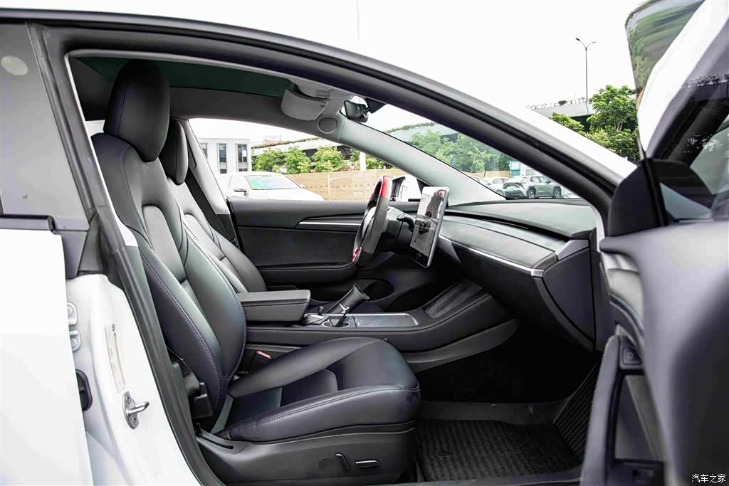 Tesla Model 3, 2022 21