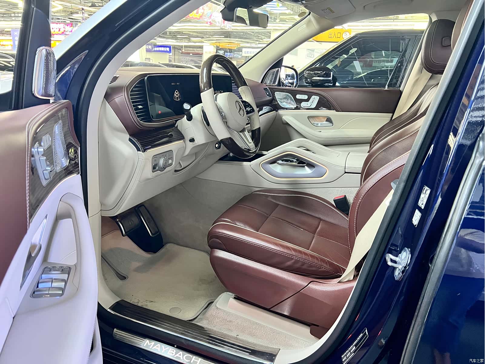 Maybach GLS, 2021 все фото