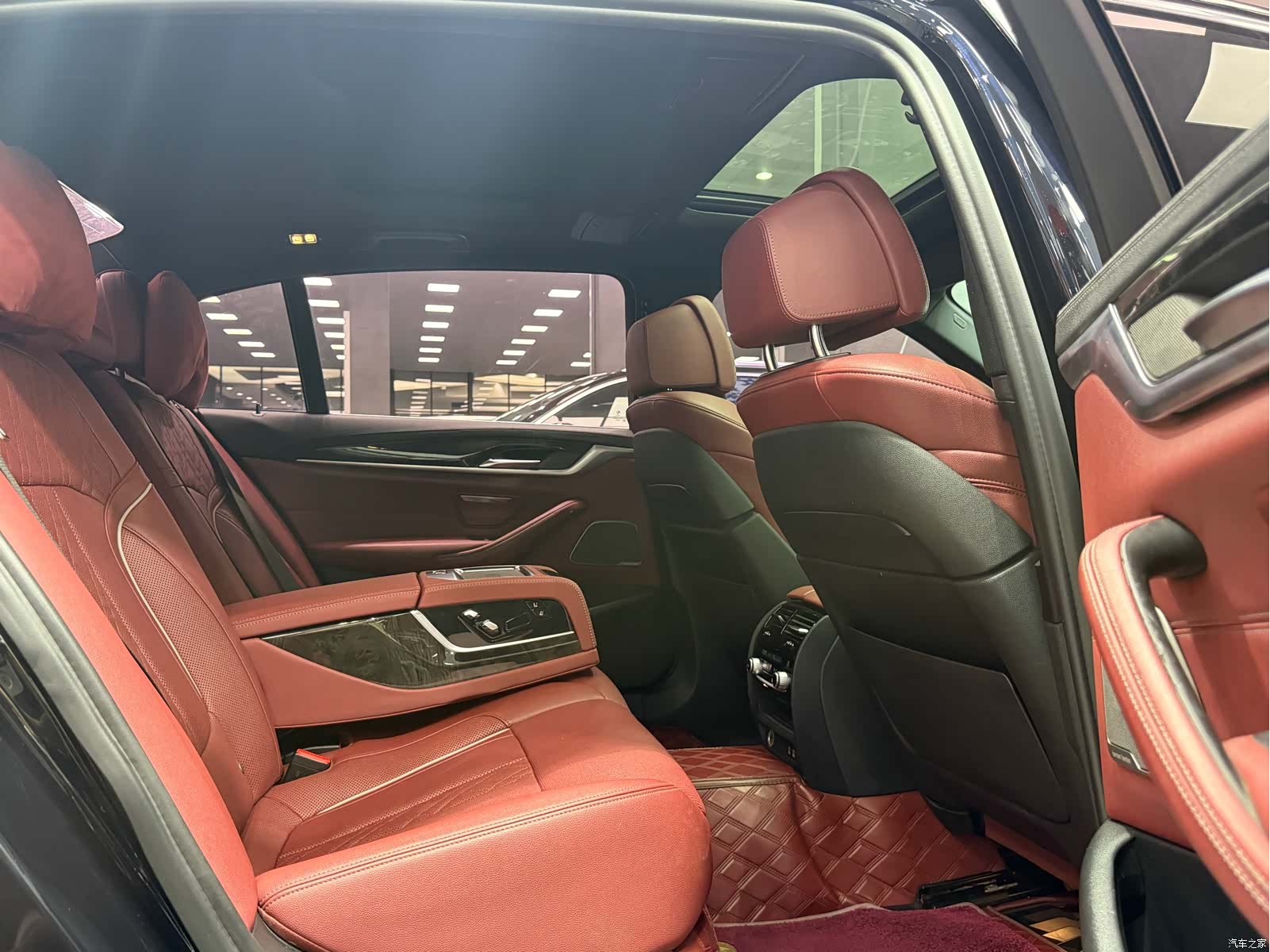 BMW 5 Series, 2022 11