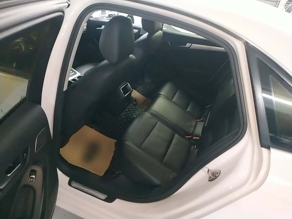 Audi A4L, 2016 17