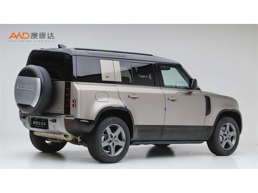 Land Rover Defender, 2022 3