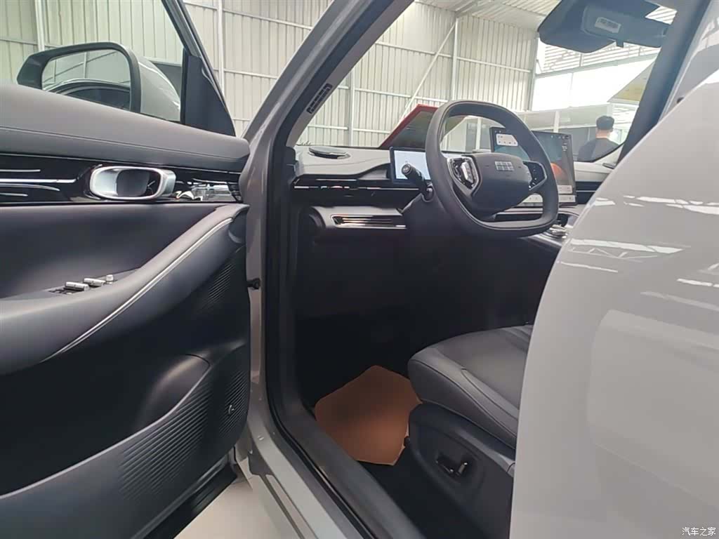 Geely Galaxy E5, 2026 16