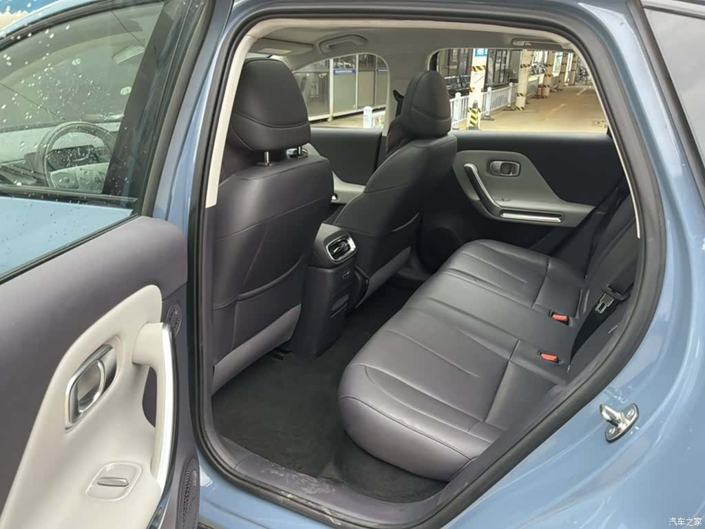 Leapmotor B01, 2025 11
