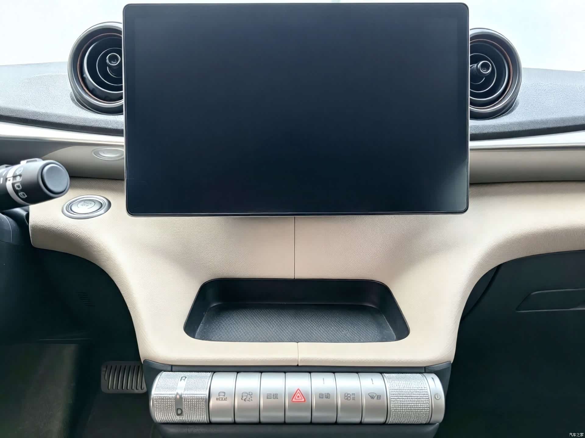 BYD Dolphin, 2025 16
