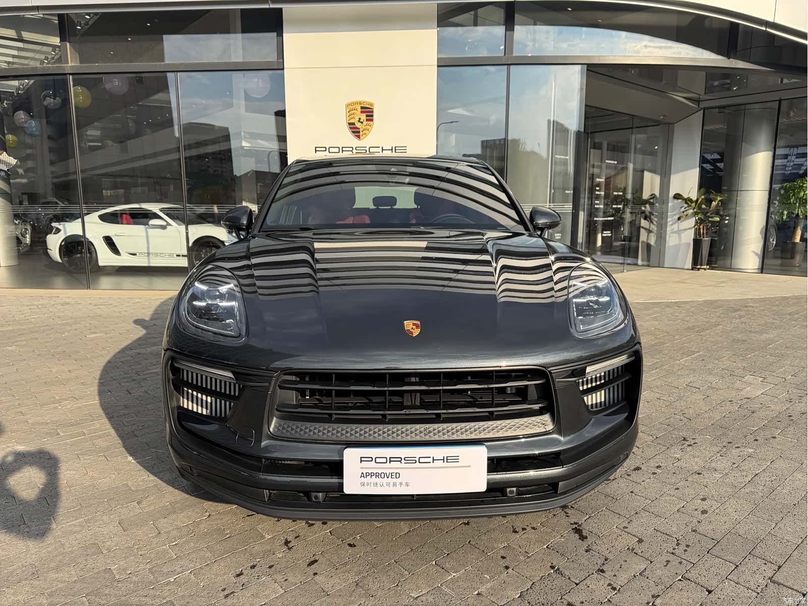 Porsche Macan, 2025 3