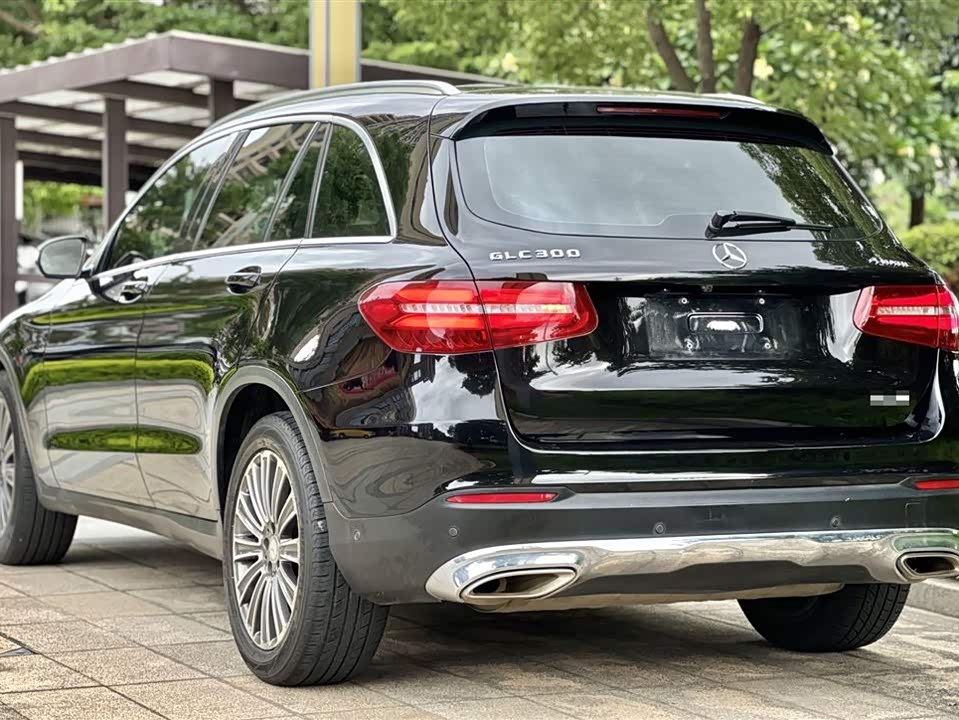 Mercedes-Benz GLC Mercedes-Benz GLC