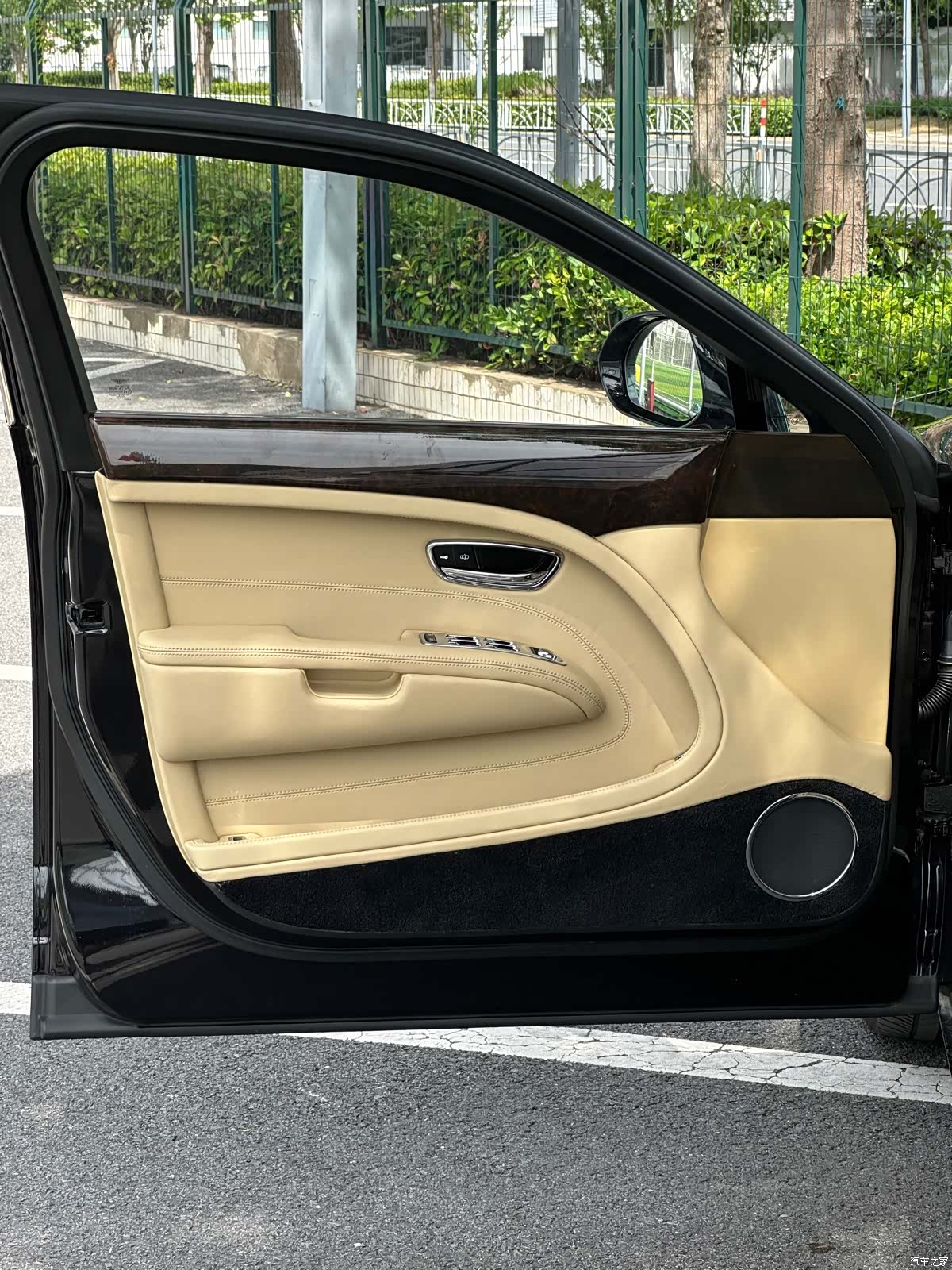 Bentley Mulsanne, 2016 27