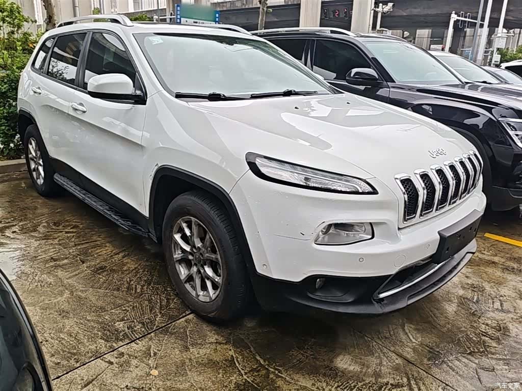 Jeep Cherokee, 2018 4