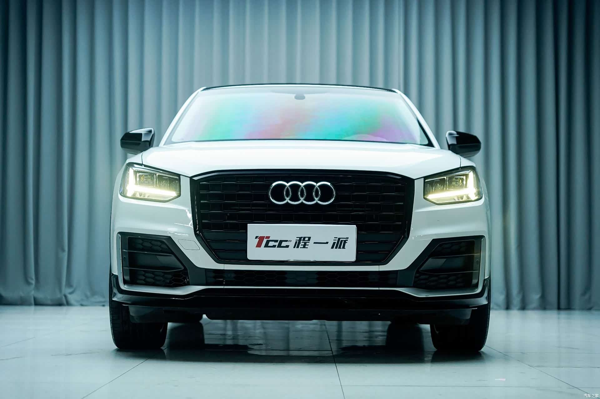 Audi Q2L, 2020 2