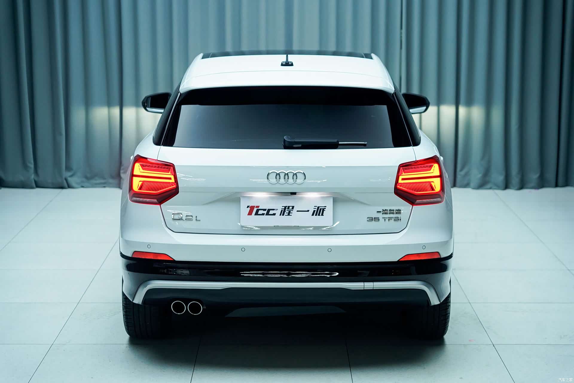Audi Q2L, 2020 11