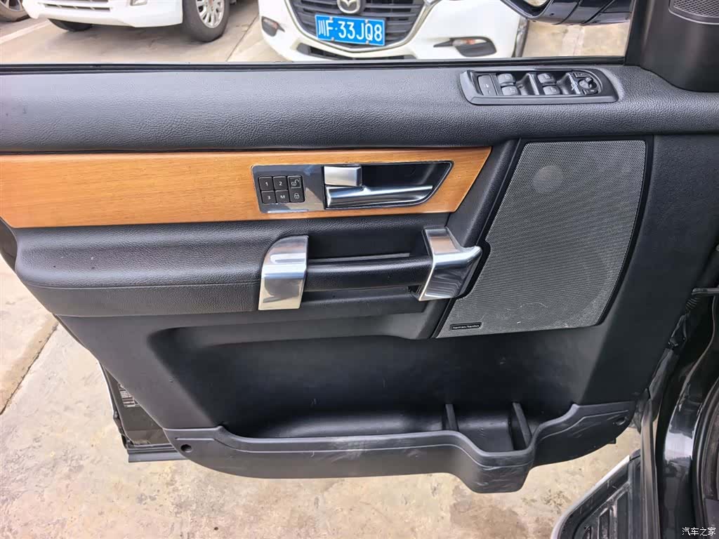 Land Rover Discovery, 2013 8