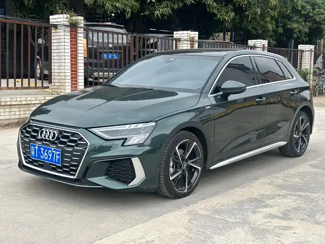 Audi A3 2023 — купить из Китая под заказ