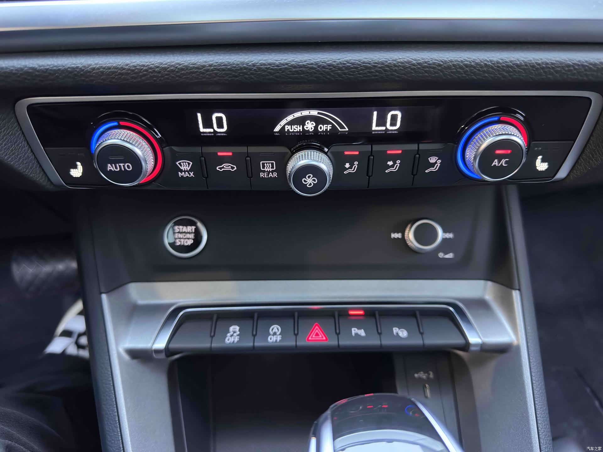 Audi Q3, 2022 13