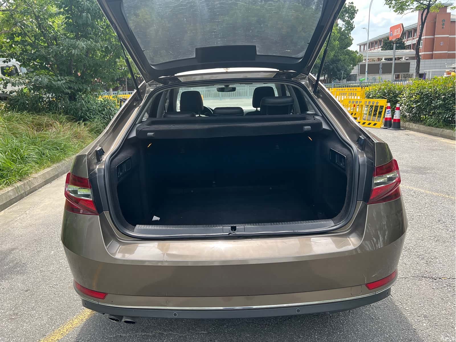 Skoda Superb, 2017 16
