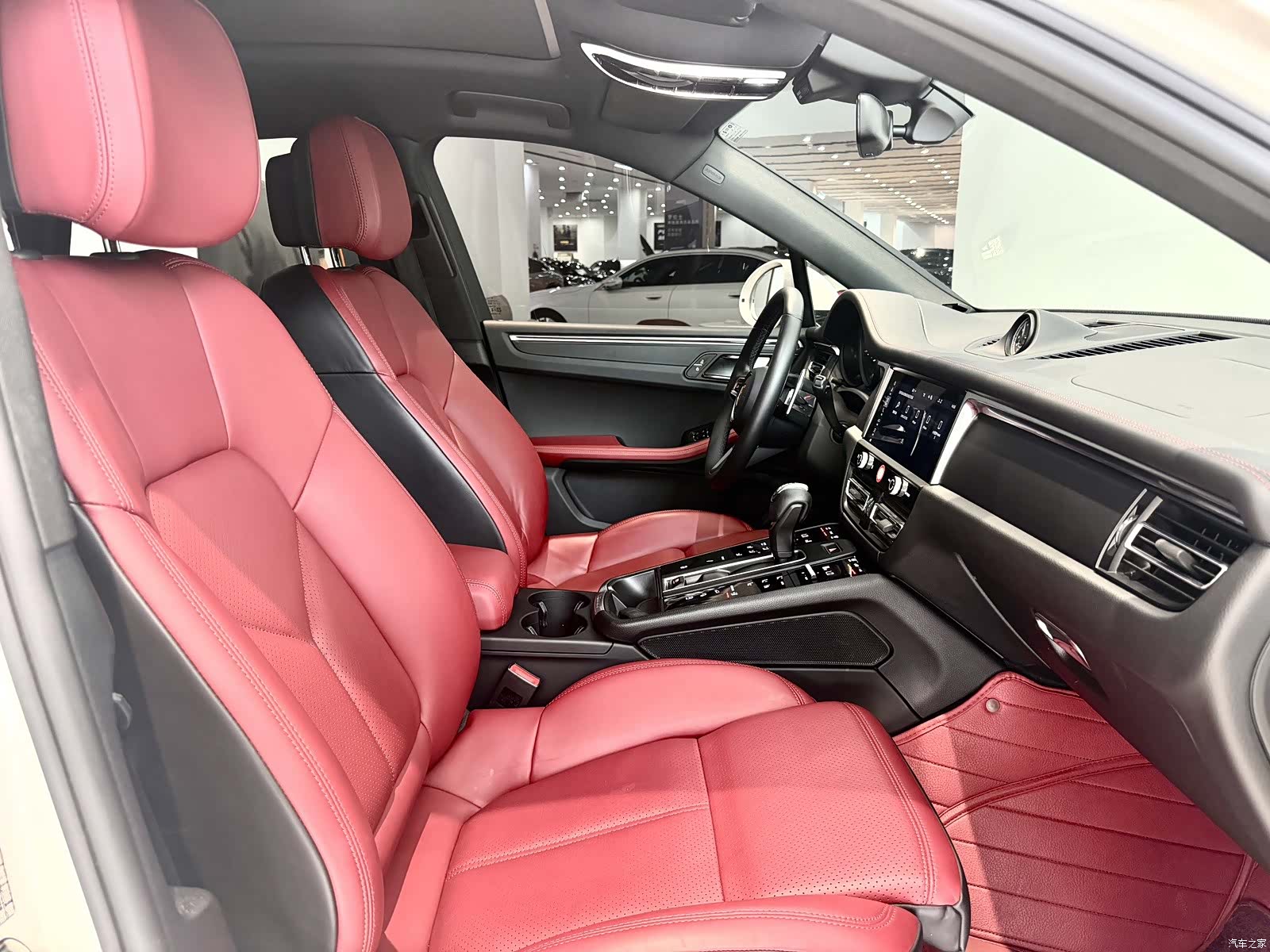 Porsche Macan, 2024 14