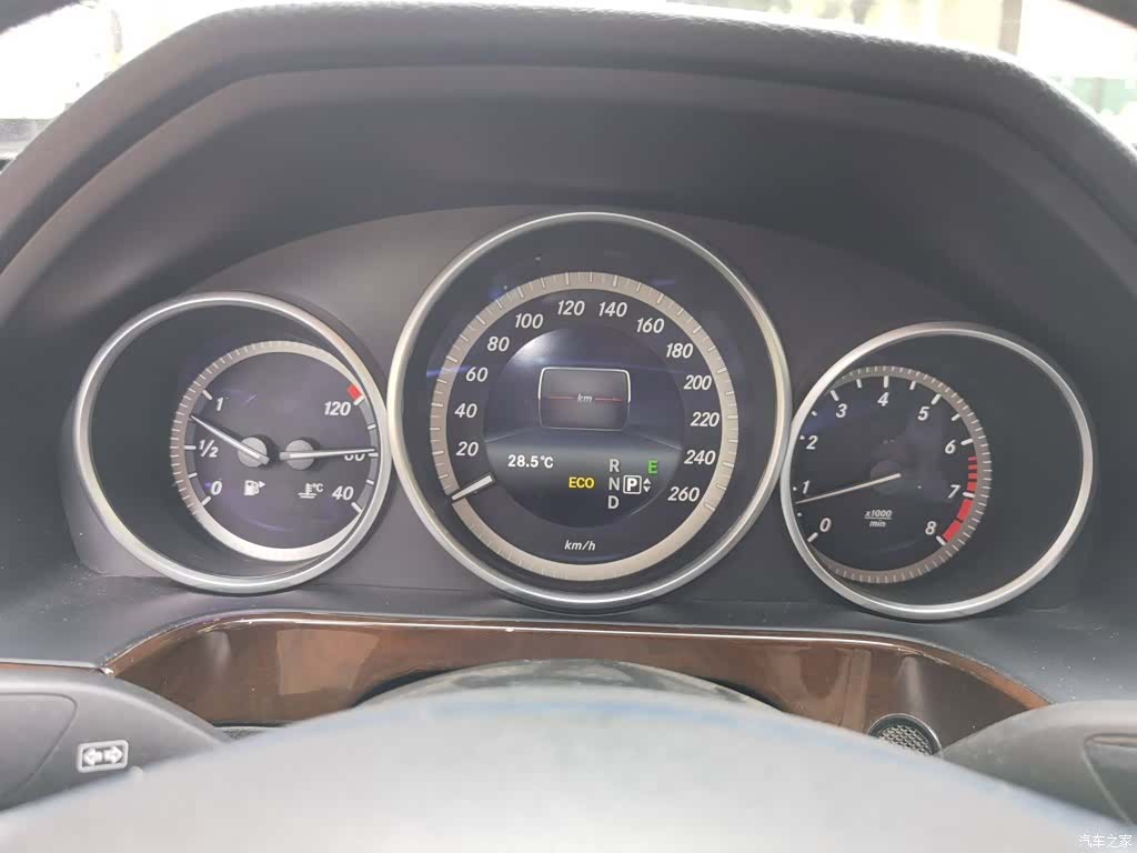 Mercedes-Benz E-Class, 2015 4