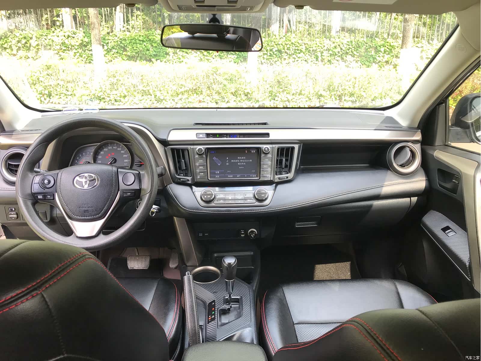 Toyota RAV4, 2015 15