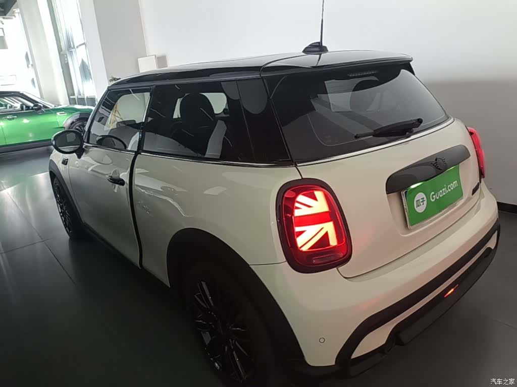 Mini Cooper, 2022 все фото